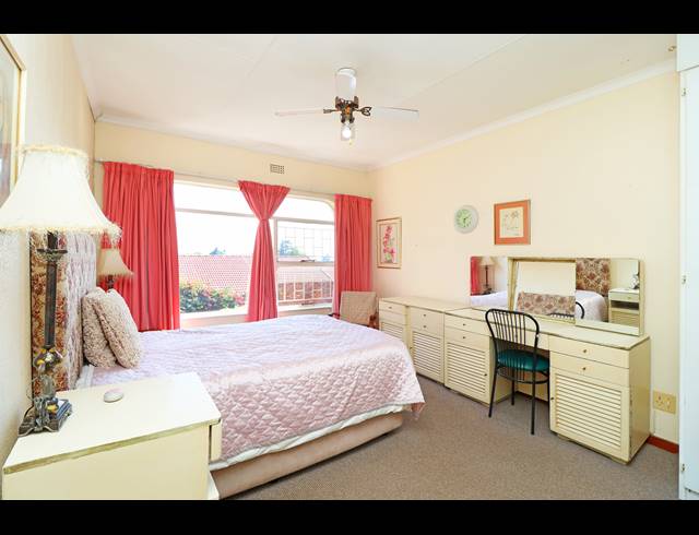 3 BEDROOM TOWNHOUSE FOR SALE IN FAIRLAND
